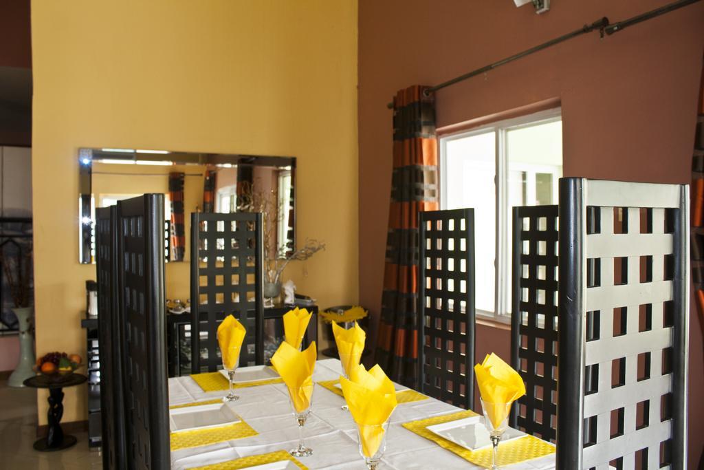Quest Lodge Accra Exterior photo