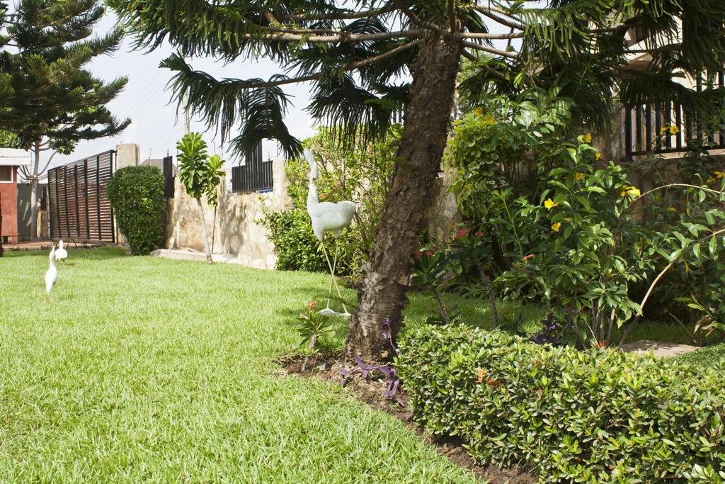 Quest Lodge Accra Exterior photo