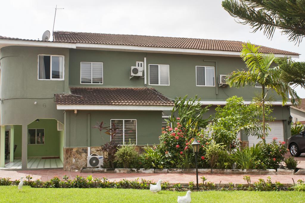 Quest Lodge Accra Exterior photo