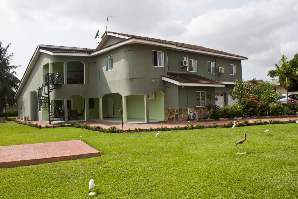 Quest Lodge Accra Exterior photo
