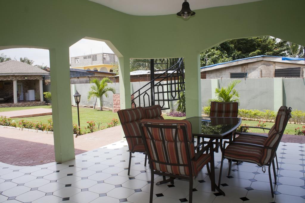 Quest Lodge Accra Exterior photo