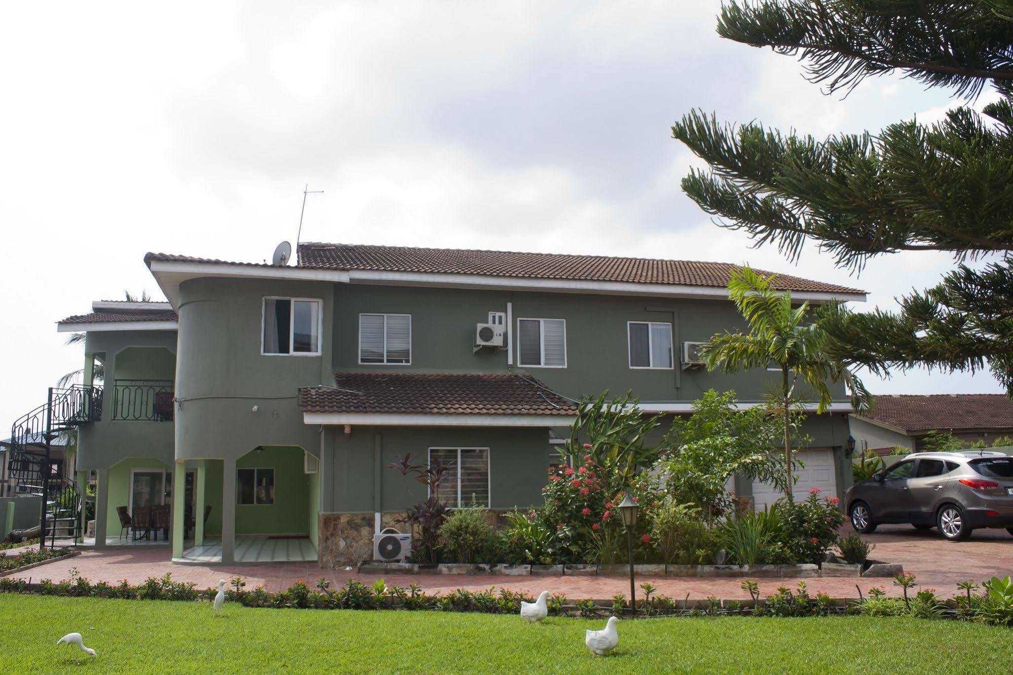 Quest Lodge Accra Exterior photo